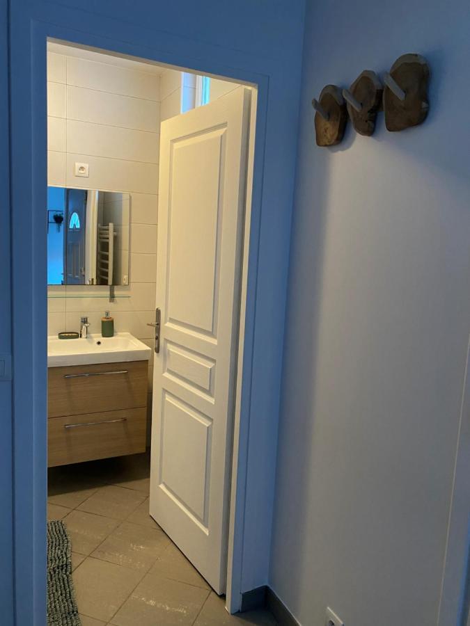 Charmant Appartement A Theme Proche Paris Montreuil  Zewnętrze zdjęcie